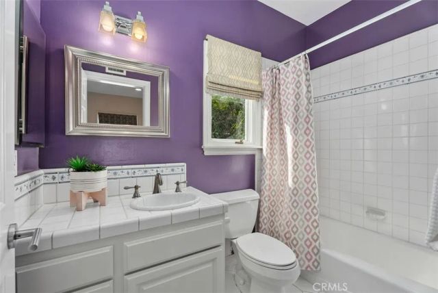 25582 Rapid Falls, Laguna Hills, CA 92653