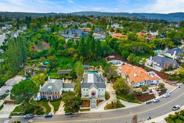 25582 Rapid Falls, Laguna Hills, CA 92653