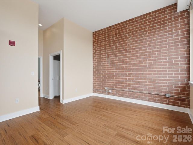 710 W Trade Street, Charlotte, NC 28202
