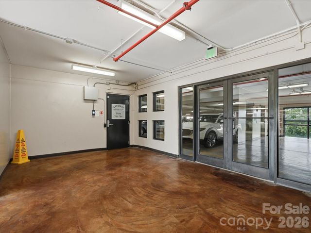 710 W Trade Street, Charlotte, NC 28202