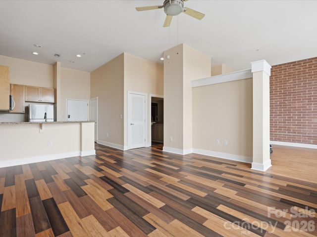 710 W Trade Street, Charlotte, NC 28202
