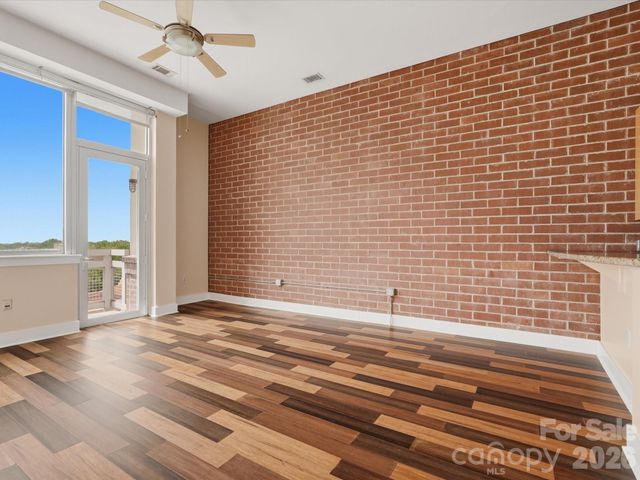 710 W Trade Street, Charlotte, NC 28202