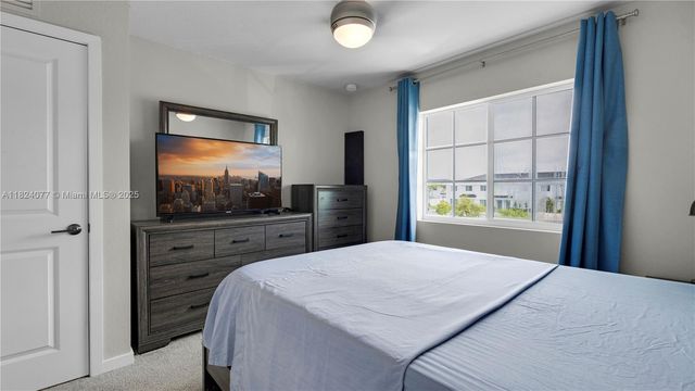 1025 NW 4th Ter, Florida City, FL 33034