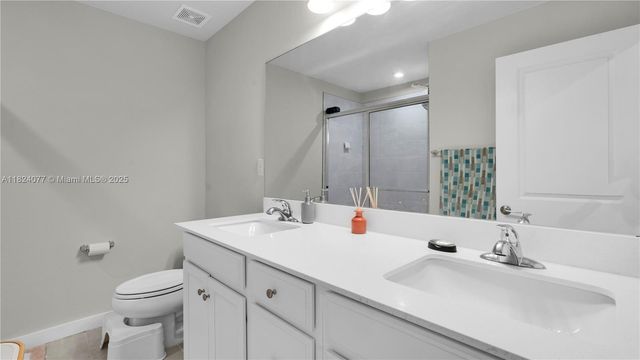 1025 NW 4th Ter, Florida City, FL 33034