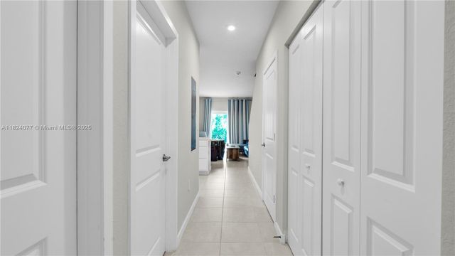 1025 NW 4th Ter, Florida City, FL 33034