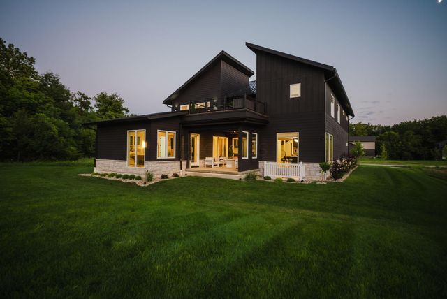 1022 Lale Point, Delaware, OH 43015