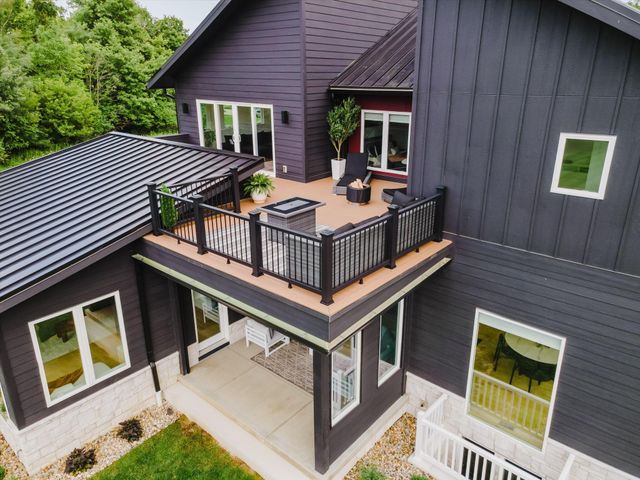 1022 Lale Point, Delaware, OH 43015