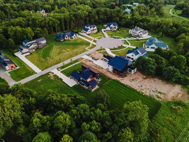 1022 Lale Point, Delaware, OH 43015