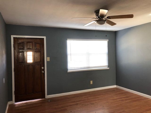 620 E Sears Street, Denison, TX 75021