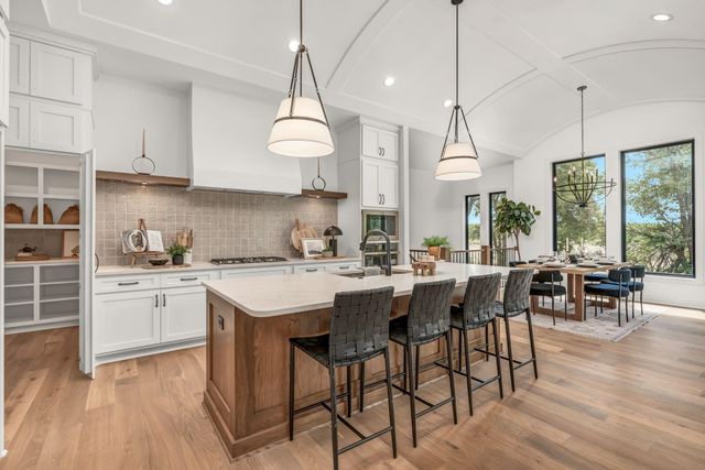 8381 Mossy Stone St, Maize, KS 67101