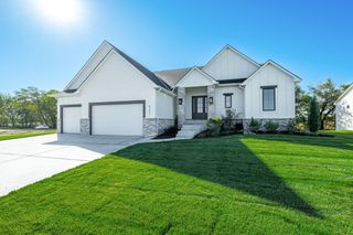8381 Mossy Stone St, Maize, KS 67101