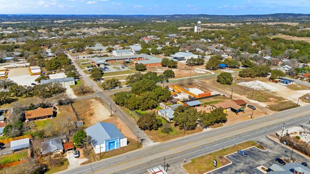 1113 Mesquite ST, Blanco, TX 78606