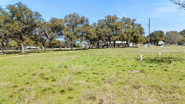 1113 Mesquite ST, Blanco, TX 78606