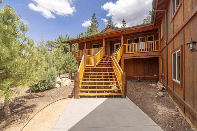 379 Fawntrail Place, Big Bear, CA 92315