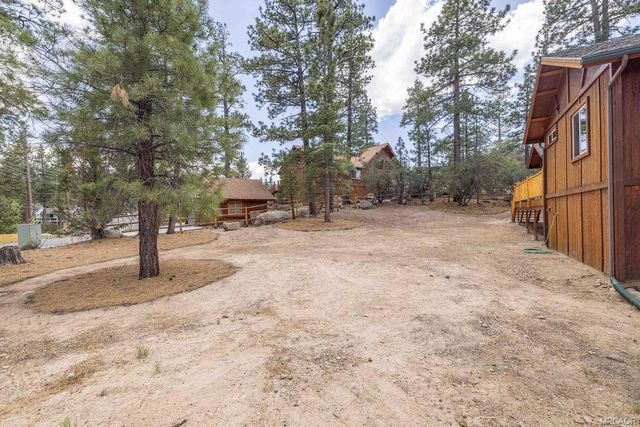 379 Fawntrail Place, Big Bear, CA 92315