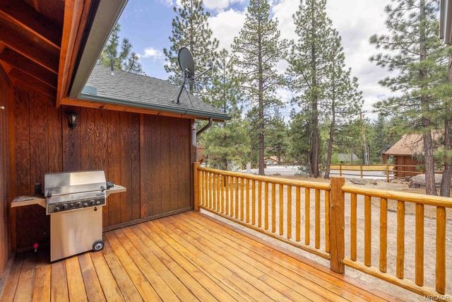 379 Fawntrail Place, Big Bear, CA 92315