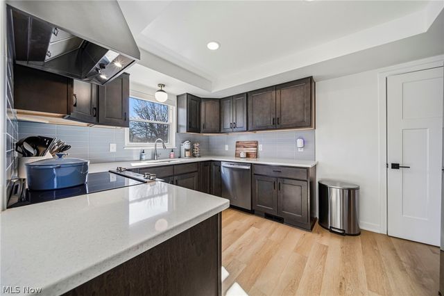 2353 Charney Road, University Heights, OH 44118