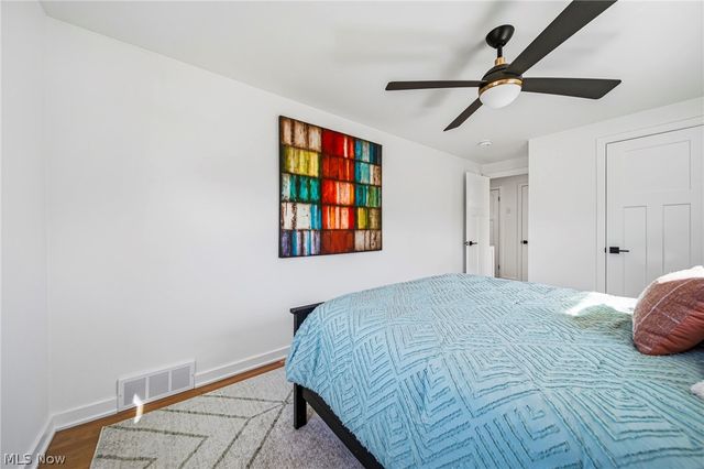 2353 Charney Road, University Heights, OH 44118