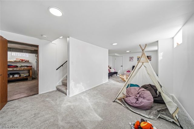 2353 Charney Road, University Heights, OH 44118