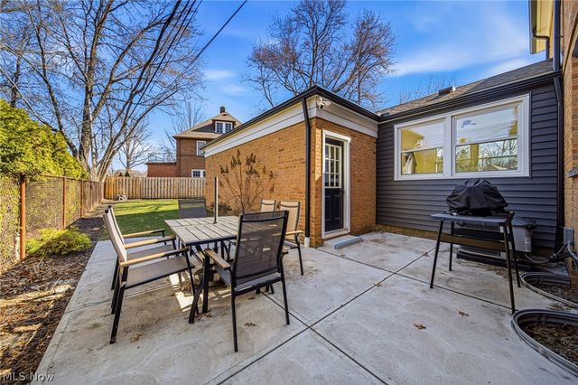 2353 Charney Road, University Heights, OH 44118