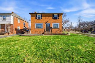 2353 Charney Road, University Heights, OH 44118
