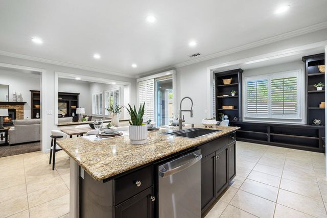 1945 N Emil Avenue, Clovis, CA 93619