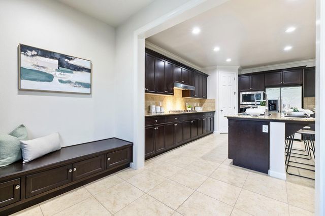 1945 N Emil Avenue, Clovis, CA 93619