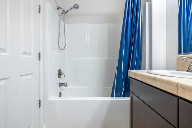 1945 N Emil Avenue, Clovis, CA 93619