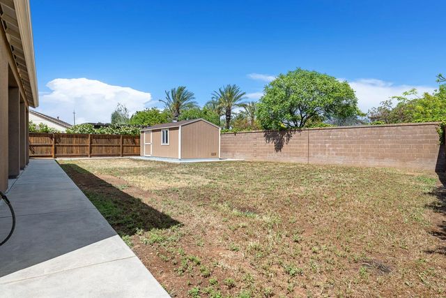 1945 N Emil Avenue, Clovis, CA 93619
