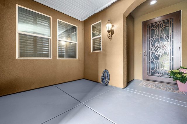 1945 N Emil Avenue, Clovis, CA 93619