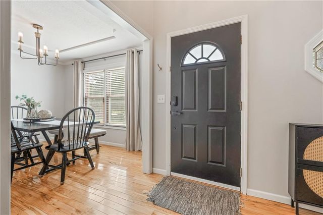 6498 NW Morrell Drive, Parkville, MO 64152