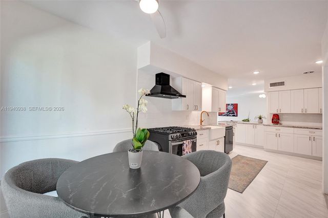 1254 Buchanan St, Hollywood, FL 33019