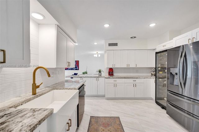 1254 Buchanan St, Hollywood, FL 33019