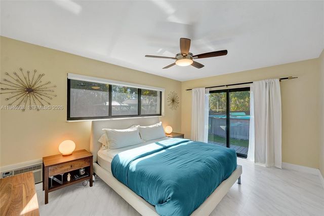 1254 Buchanan St, Hollywood, FL 33019