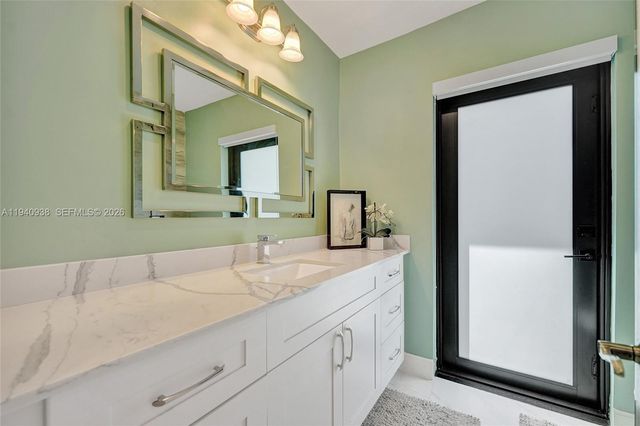 1254 Buchanan St, Hollywood, FL 33019