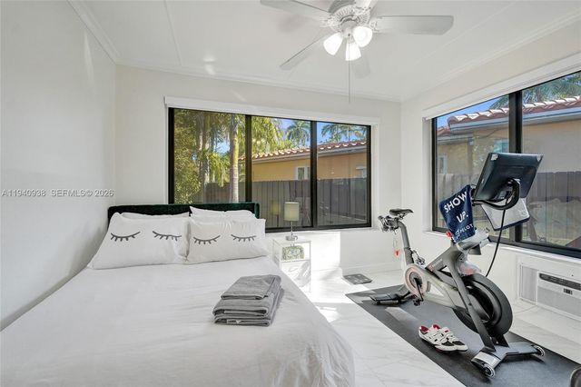 1254 Buchanan St, Hollywood, FL 33019