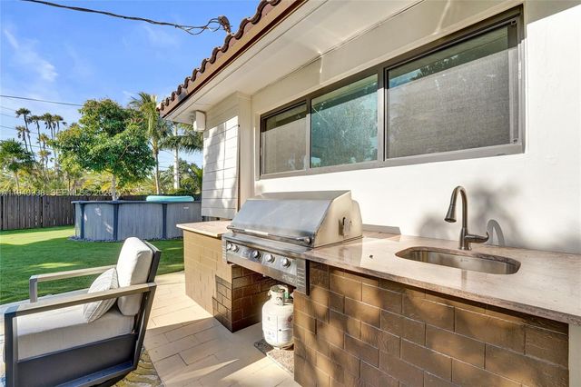 1254 Buchanan St, Hollywood, FL 33019