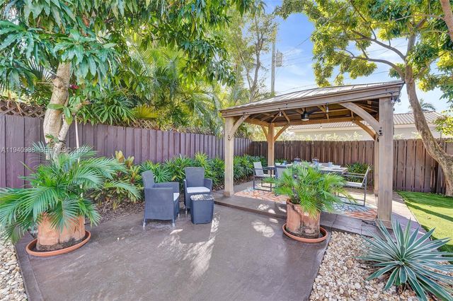 1254 Buchanan St, Hollywood, FL 33019