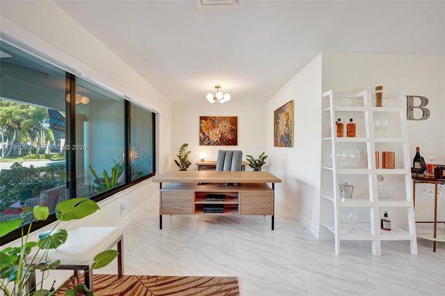 1254 Buchanan St, Hollywood, FL 33019