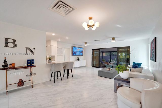 1254 Buchanan St, Hollywood, FL 33019