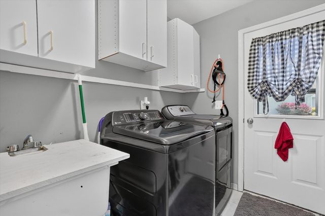 1433 Newcastle Drive, Davison, MI 48423