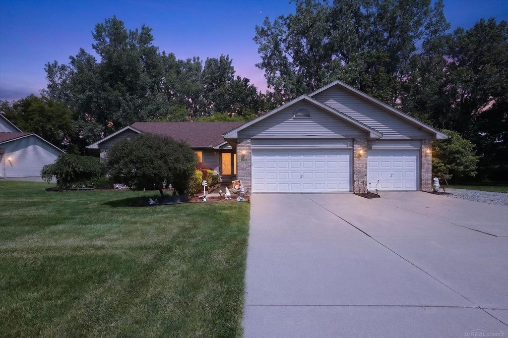 1433 Newcastle Drive, Davison, MI 48423