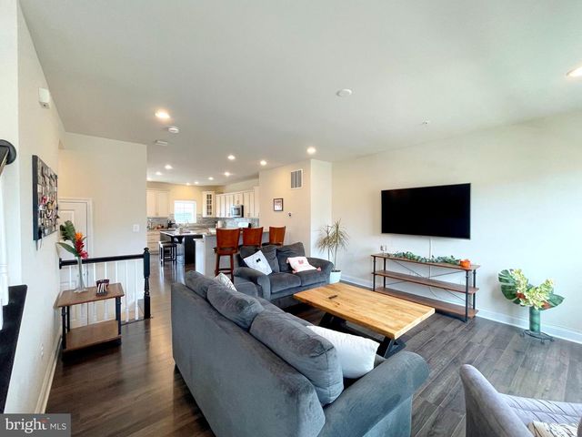 11230 SAINT LUKE DRIVE, White Plains, MD 20695