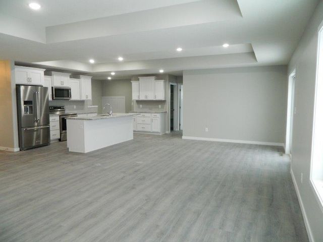 904 23rd St Circle NE, Kasson, MN 55944