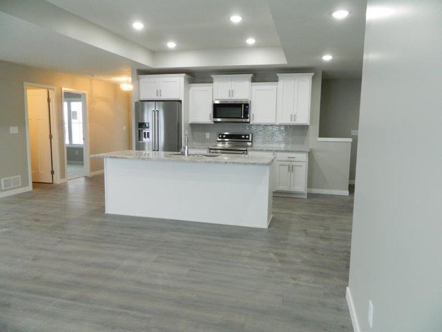 904 23rd St Circle NE, Kasson, MN 55944