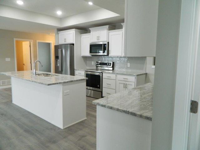 904 23rd St Circle NE, Kasson, MN 55944