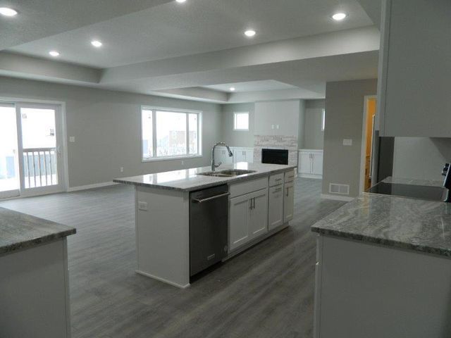 904 23rd St Circle NE, Kasson, MN 55944