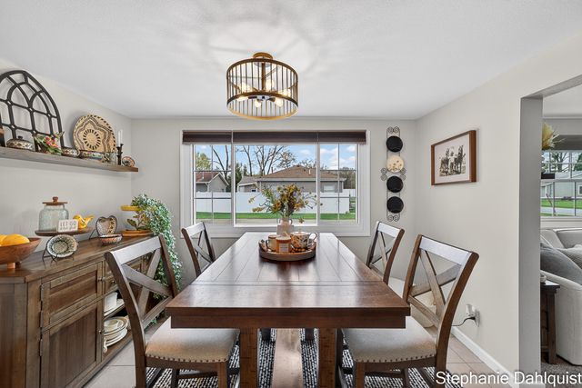 1662 N Roberts Road, Muskegon, MI 49445