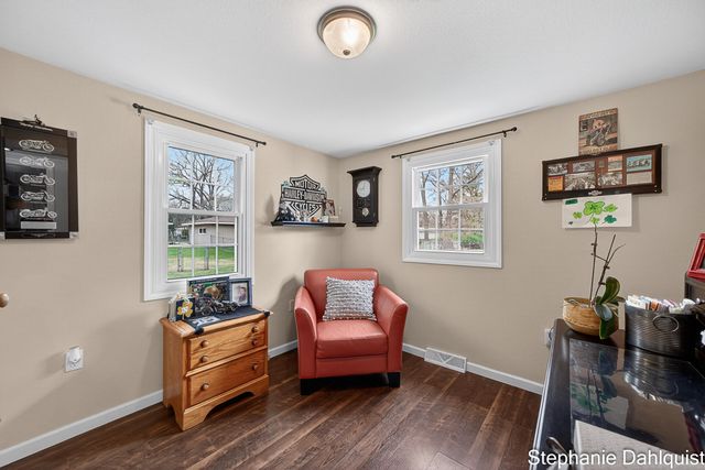 1662 N Roberts Road, Muskegon, MI 49445