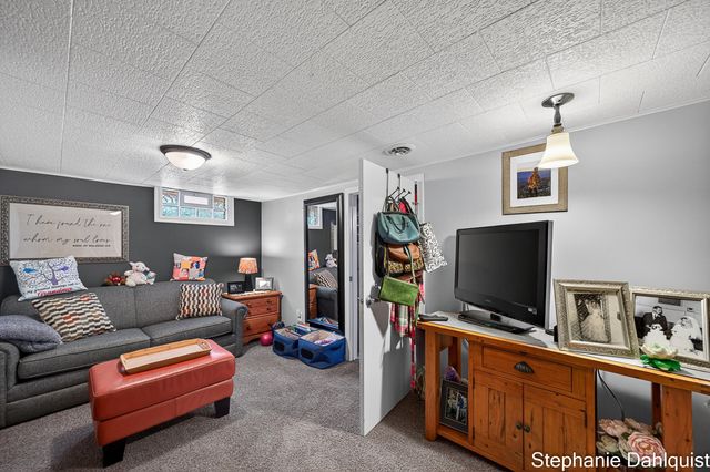 1662 N Roberts Road, Muskegon, MI 49445